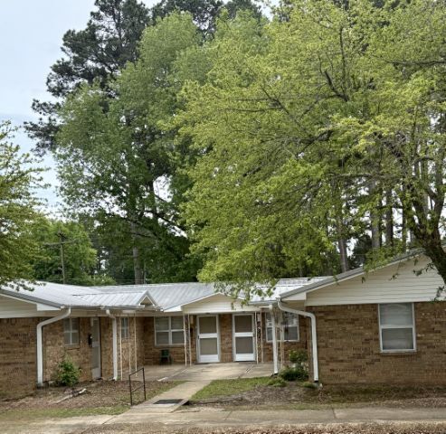 Pine Manor at Harper Ave
